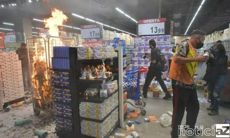 Protesto contra morte de João Alberto em SP tem princípio de incêndio