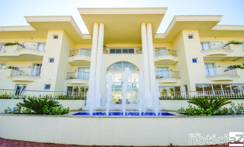 Hotel pet friendly inicia operações no litoral paulista