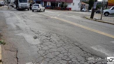 Motociclista perde o controle da moto e sofre acidente