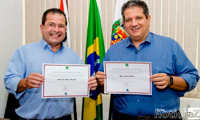 Atual prefeito e vice de Itupeva são diplomados