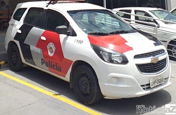 Procurado se assusta com a PMs e vai preso