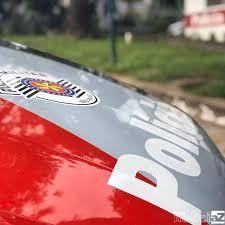 Polícia distribui brinquedos para crianças carentes