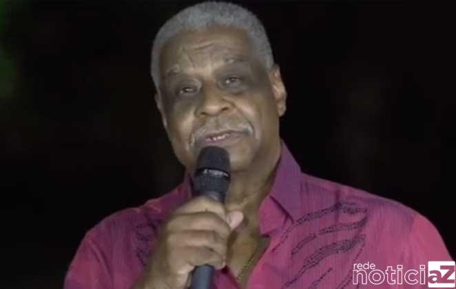 Fundador do grupo "Fundo de Quintal" morre aos 80 anos