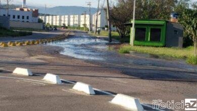 Carreta quebra e prejudica o transporte público