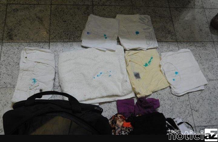 Cocaína é encontrada em roupas engomadas