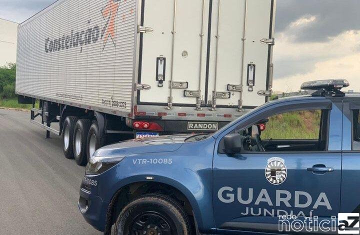 Guarda Municipal encontra carreta roubada em Jundiaí