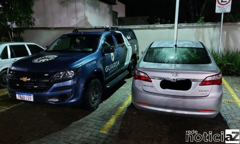 Carro é recuperado pouco tempo depois do roubo