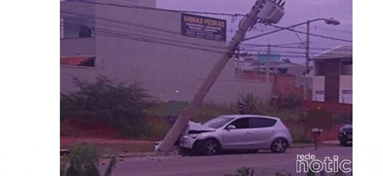 Motorista atinge poste em Jundiaí; Cidade que lidera este tipo de acidente