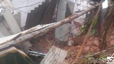 Casa é interditada após deslizamento em Louveira