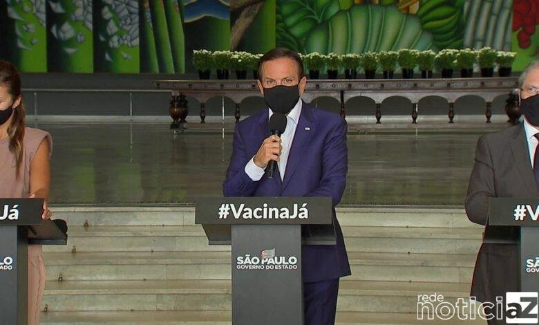 Idosos começam a ser vacinados contra o coronavírus