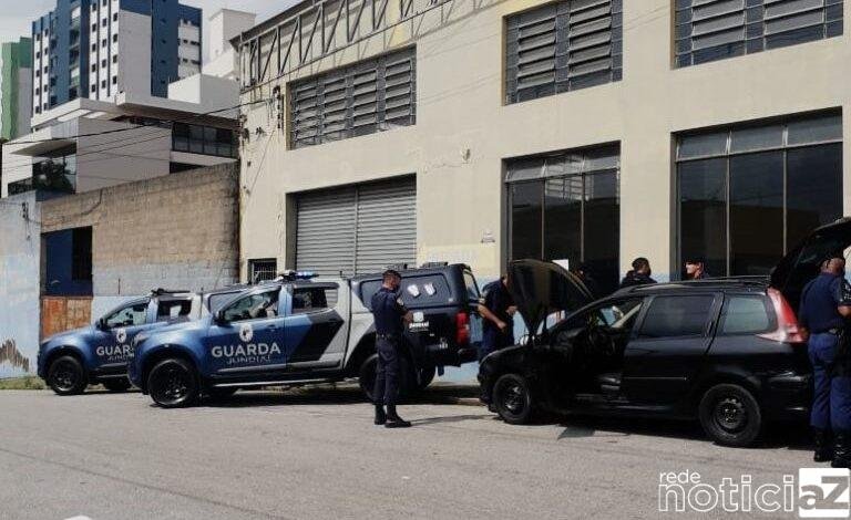 Sistema de vigilância eletrônica ajuda na prisão de assaltantes