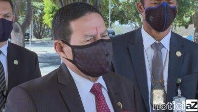 Mourão vai tomar a vacina da COVID-19 e diz que "é uma questão coletiva"