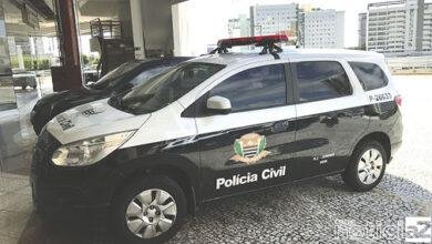 Dupla acusada de roubos de caminhões é presa