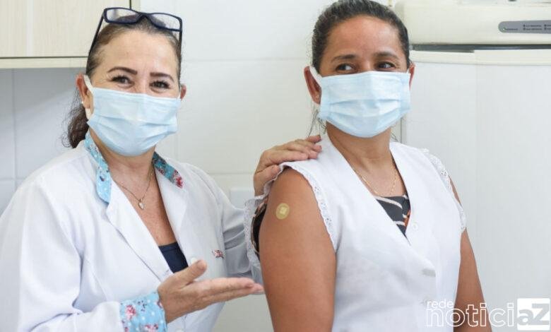Mais de 2.300 pessoas são vacinadas contra o coronavírus