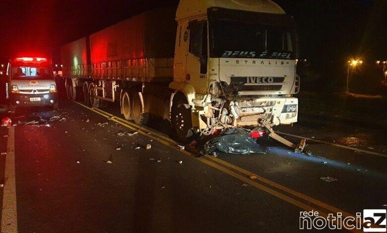 Motociclista não resiste a batida e morre