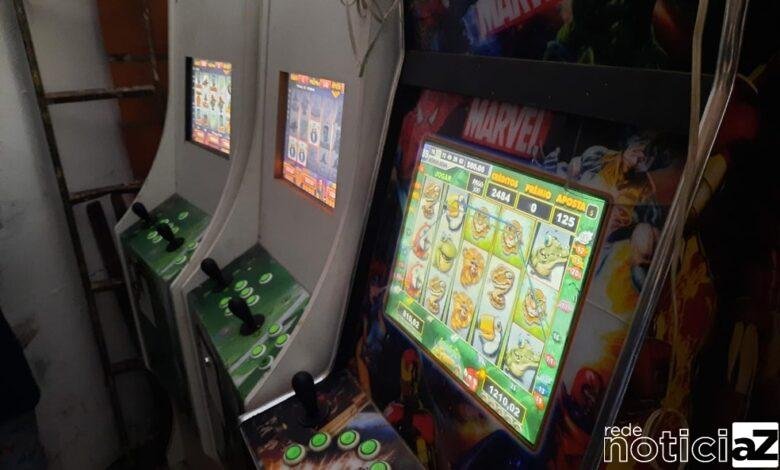 Cigarros e máquinas caça-níqueis são apreendidos em Itupeva