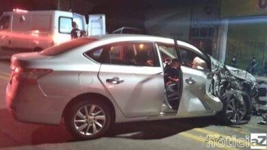 Carro é destruído por ônibus em Itupeva