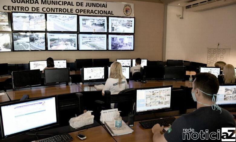 Centro de Controle da GMJ reúne imagens enviadas por equipamentos espalhados por toda a cidade