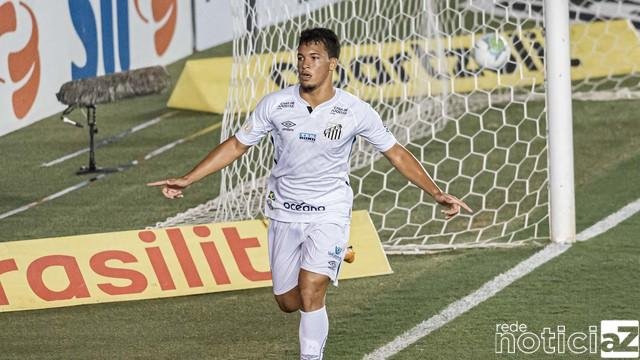 No clássico dos alvinegros, Santos vence o Corinthians