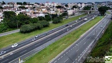 Acidente entre carro e moto