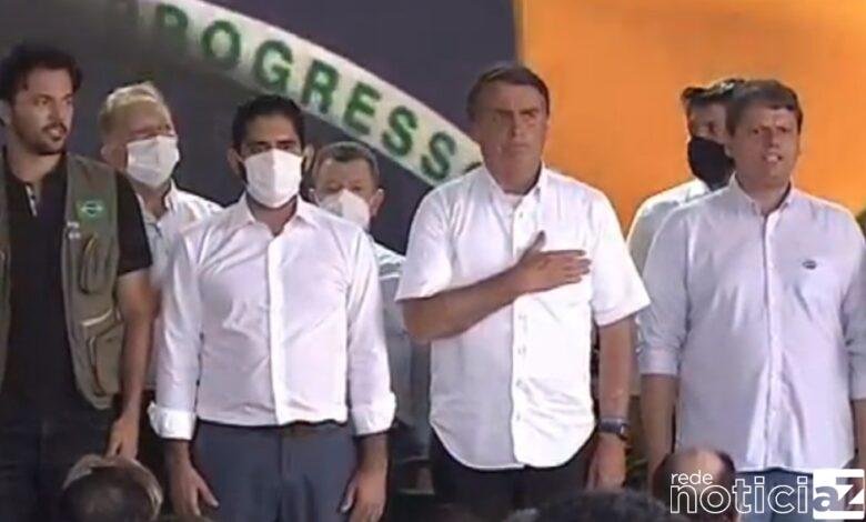 Bolsonaro: na pior fase da pandemia ele diz. Chega de mimimi, vão chorar até quando?