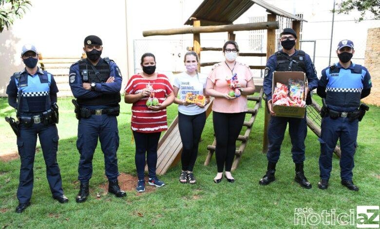 Guarda de Jundiaí faz entregas da Páscoa Solidária