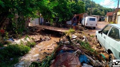População atingida por enchente em Várzea Paulista recebem ajuda