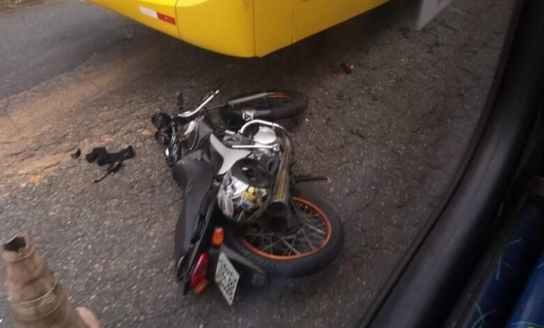 Moto e ônibus se envolvem em acidente em Jundiaí