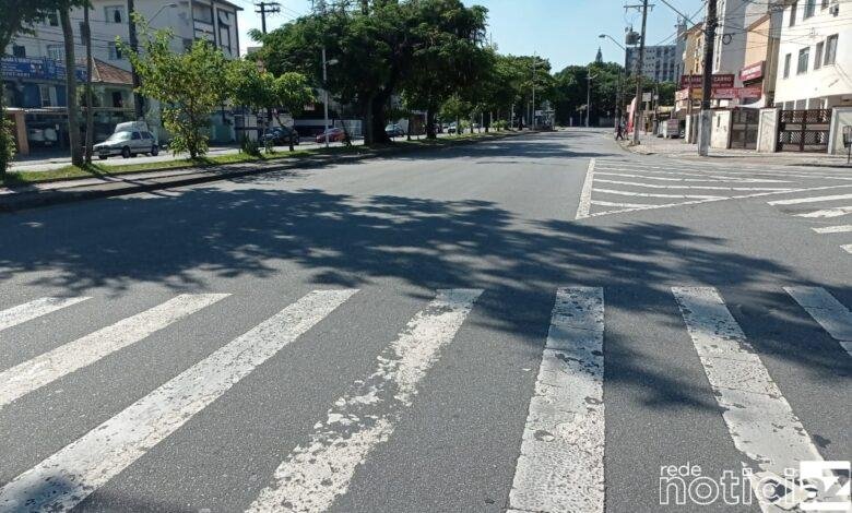 No primeiro dia de lockdown, movimento em Santos cai drasticamente