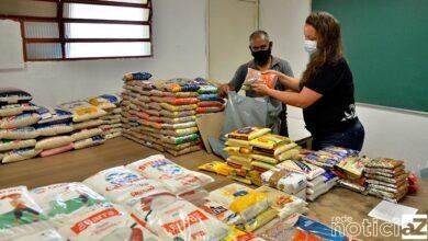 Várzea Paulista arrecada uma tonelada de alimentos em vacinação