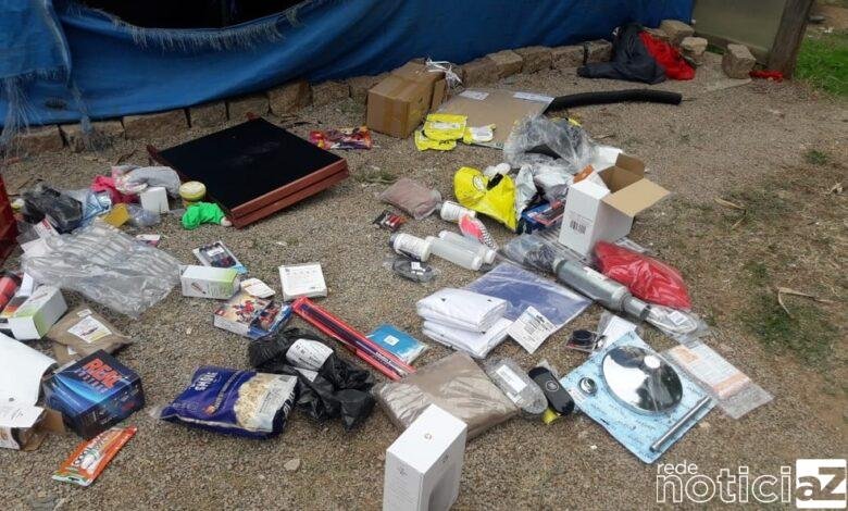 Dupla responsável por roubo de veículo de entrega é presa