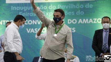 O presidente Jair Bolsonaro voltou a culpar gestores municipais e estaduais pelo aumento do desemprego no país. Ele participou, na tarde desta sexta-feira
