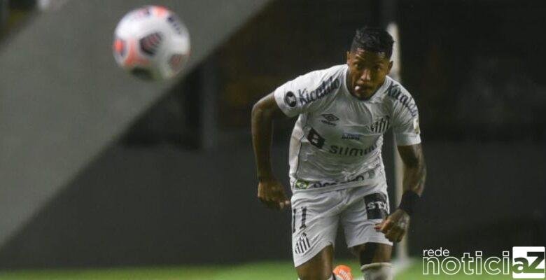 fase de grupos da Libertadores. O Santos recebeu o Barcelona de Guayaquil (Equador) e foi derrotado por 2 a 0 na Vila Belmiro, em Santos-SP,