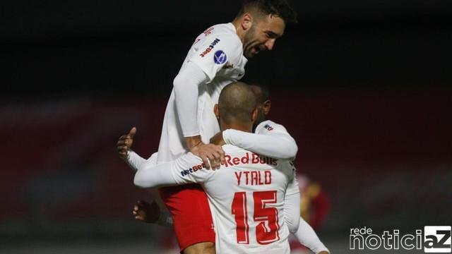 Bragantino estreia vencendo na Sul-americana e Corinthians tropeça