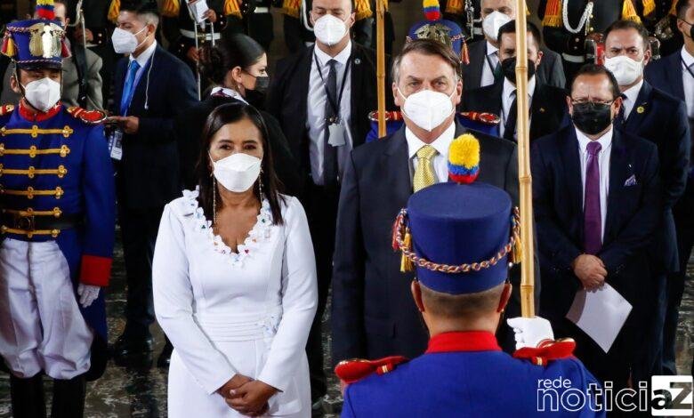 O presidente do Brasil Jair Bolsonaro esteve no Equador para participar da posse do novo presidente do país, Guillermo Lasso. Bolsonaro