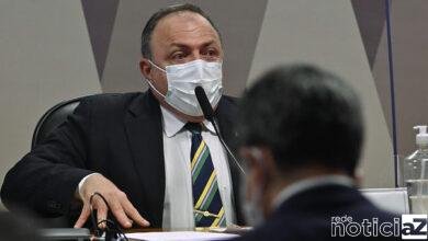 Pazuello defende Bolsonaro e fala de intervenção que faria no Amazonas