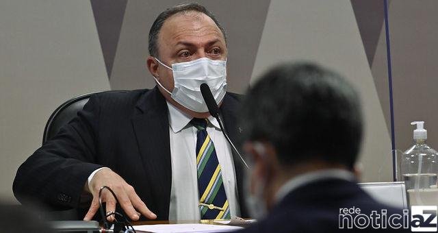 Pazuello defende Bolsonaro e fala de intervenção que faria no Amazonas