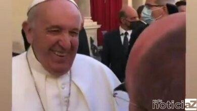 O papa não é brasileiro. Mas sabe que aqui é muita cachaça e pouca oração