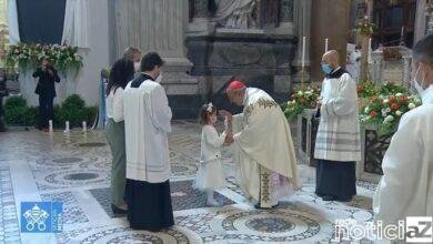 Menina nasce por milagre e vai à cerimônia no Vaticano