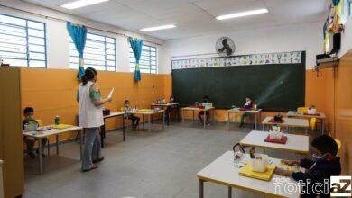 Vacina em profissionais da educação com 18 anos tem vacina antecipada