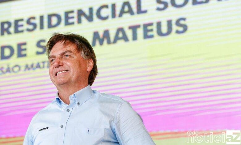 O presidente Jair Bolsonaro voltou a defender o uso da hidroxicloroquina para o tratamento da covid-19. Na tarde desta sexta-feira (11), durante cerimônia