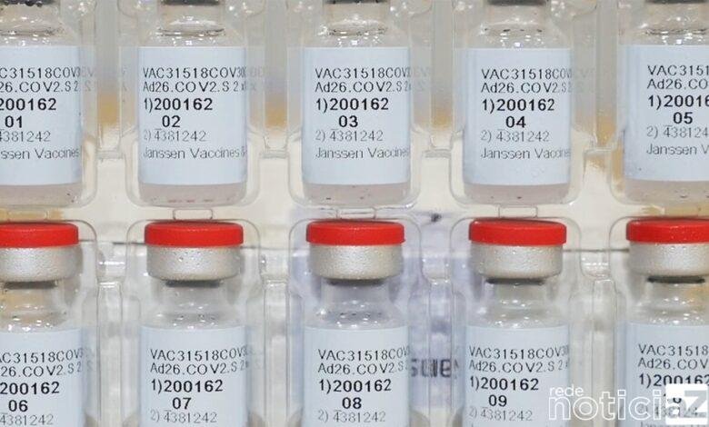 Governo de São Paulo distribui vacinas da Janssen e da Pfizer