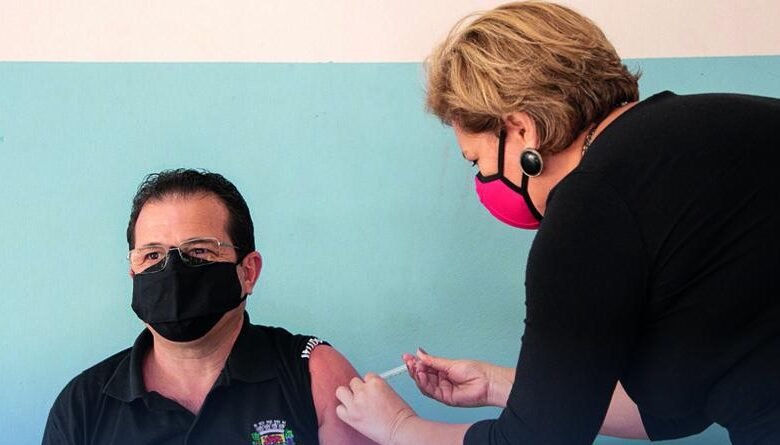 Prefeito em exercício de Itupeva é vacinado contra a Covid-19