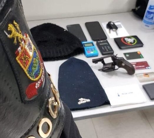 Polícia Militar prende acusados de roubo de residência em Várzea Paulista