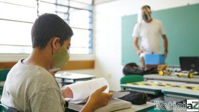 Ensino médio terá uma aula a mais por dia em 2022