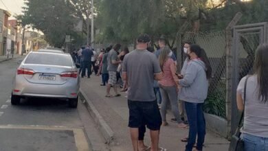 Posto de vacina no Novo Horizonte tem grande fila para vacina