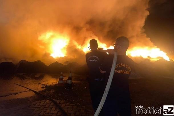 Incêndio em vegetação de Cabreúva é combatido pela Defesa Civil