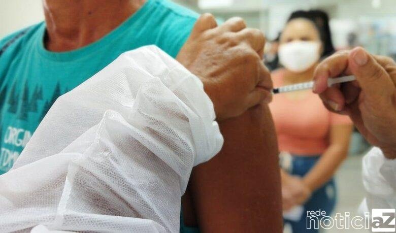 Com atraso, o Brasil chega a 100 milhões de pessoas vacinadas contra a Covid-19