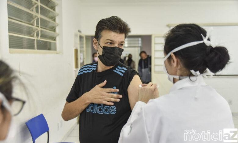A xepa da vacina contra a Covid está disponível em Louveira