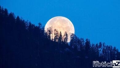 A cor branca da lua dará lugar para o azul